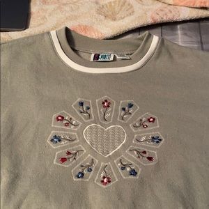 Cute vintage sweater (: